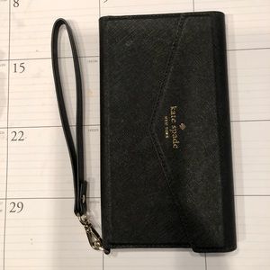 Kate Spade New York iPhone wristlet